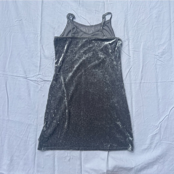 Velvet grey dress - Picture 4 of 4
